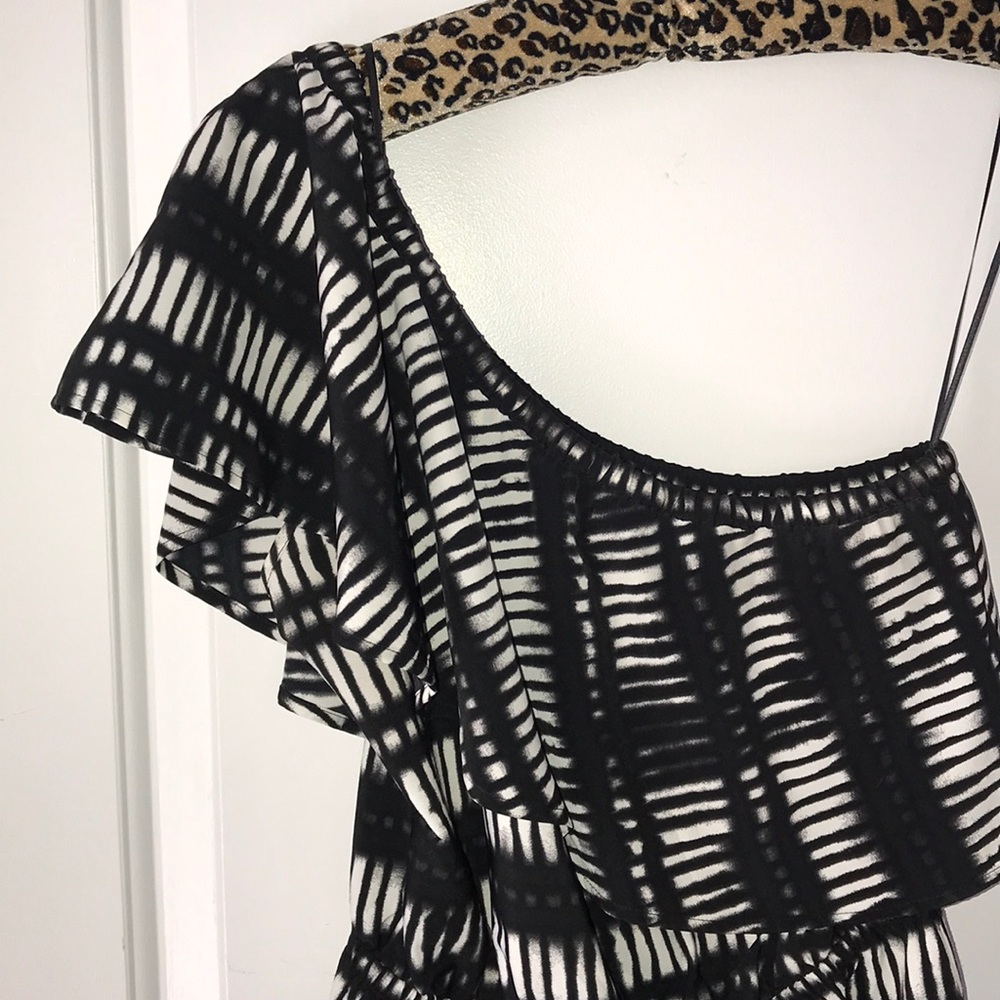 Express ruffle dress